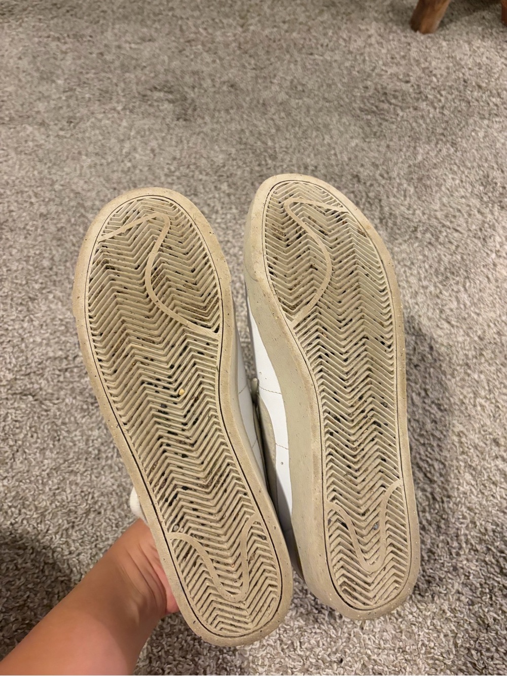 Nike Blazer Low SE Women's Size 7 Wool Pack White Black DA4934-100 - Picture 7 of 8